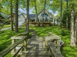 Lakefront Retreat-Sunset Views