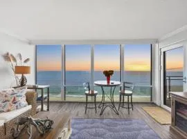 Beachfront Condo Pool Surfing Fishing EW 1101
