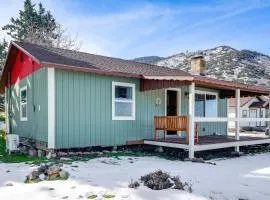 10 Mi to Tehachapi Mountain Park Mtn-View Cabin!