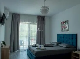 Pensiunea MALA House