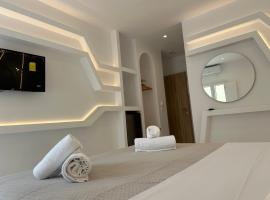 Fira Pulse Designed Suites, hotelli Firassa
