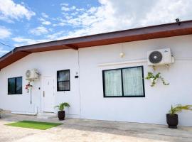 Piarco Airport Guest House، فندق في Piarco