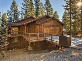 Luxury Tahoe Truckee Retreat Hot Tub, Chef Kitchen, Game Room, BBQ & EV Charger