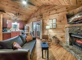 Hot Tub Dog friendly Near Tuckaleechee Caverns