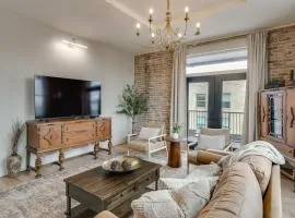 Historic Lawrenceburg Loft Balcony and Square Views