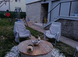 Mitrovića kuća, Hotel in Aranđelovac