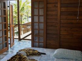 Pousada do Chico, Hotel in Bertioga