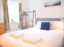 Chichester Retreat City Centre Flat I Peaceful Location & Great Views - Chichester Holiday Properties