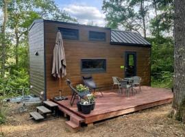 La Tiny House de Nanou, hótel í Rochefort