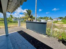 Gite Bamaya 1, hotelli kohteessa Petit-Canal