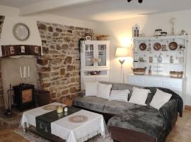 Refuge Bord de Mer, 50m plage Jardin et Parking privé, Hotel in Cherrueix