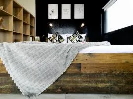 The HIDE - Dreamland