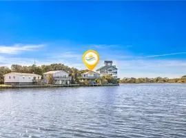 8951 - Ozzie's Island Hideaway