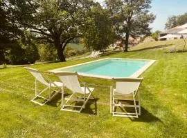 Domaine Paisible Avec Piscine Près De Tournon