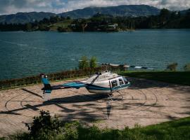 Bliss Sanctuary Vista - Glamping and Club, Hotel in El Peñol