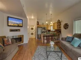 A South Lake Tahoe Mountain Getaway and Ski Lodge!