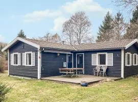 Beautiful Home In Liseleje With Wifi