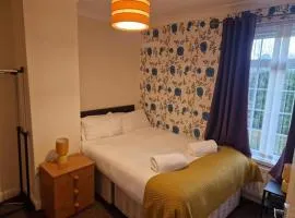 Comfortable 2Br Home-Free Parking-Great Location