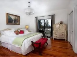 Pet Friendly Licensed Suite on Haskap Farm