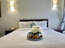 Athens Hotel & Suites