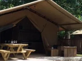 Tente avec terrasse - 2 pers. - API-1-52-2040