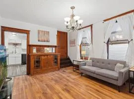 Spacious 2BR Across from Como Lake Bramble Apt