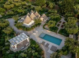 Six-Cone Trullo With Spa Near Alberobello