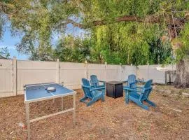 Pet Friendly Downtown Home - Free Bikes & BBQ