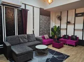 Cozy House in the Heart of the City