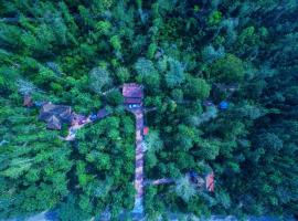 Humble nest 1121, Hotel in Suntikoppa