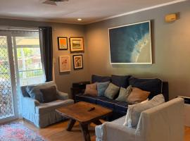 A Pet Friendly Subic Bay Vacation Home, Hotel in Olongapo