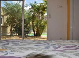 Grand T2 de la villa à la fosse à l'âne, Hotel in Le Fuilet