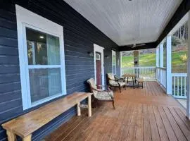 Comfortable Retreat for Hiking, Rafting & Scenic Views in Copperhill, Tennessee