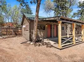Trailside Cabin Escape with Stunning Views and Easy Adventure Access in Colorado Springs, Colorado