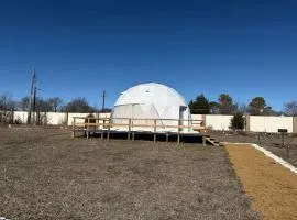 Romantic Nature Glamping Dome with Fire Pit & Fishing Access Near Denison, Texas