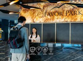 Favor Park Hotel, хотел в Киев