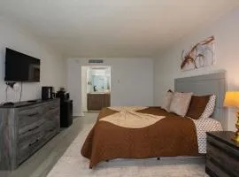 Lux Mins to Atrium & Arena & Stadiums Uptown