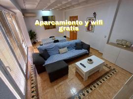 PARRA HOME y Garaje, Algemesi Home, hotel a Algemesí