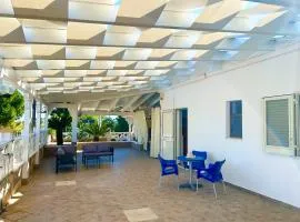 Villa - La Vie Des Artistes