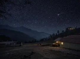 Araku Valley Resort - 15BR Cottages by Homeyhuts