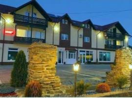 Paunasul Codrilor, hotell i Câmpulung Moldovenesc