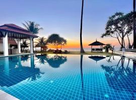 Beachfront! 4 Bedrooms - Malee Beach Villa E6, hotel a Phra Ae beach