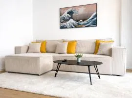 Yasumi Apartment Terrace & Workspace