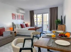 Piscina, Estacionamento, AC a 3 min da Praia da Rocha JR