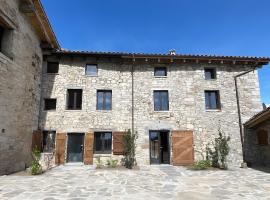 Mas Fogonella, Hotel in Ogassa