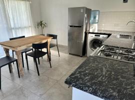 Departamento y aire libre – hotel w mieście General Pico