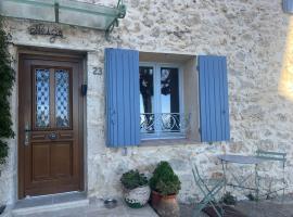 Maison de village avec vue, hotel a Gourdon