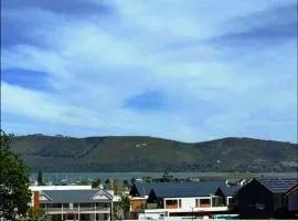 27 Oyster Walk Apartment
