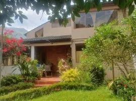 Casa Familiar con Jardin