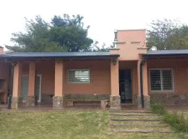 Agua Clara Casa de Campo cerca del Río Los Reartes